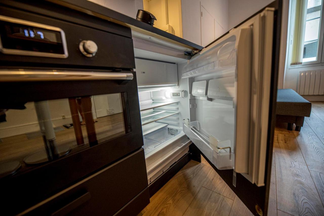 Coeur De Ville, Magnifique Appartement + Parking โป ภายนอก รูปภาพ